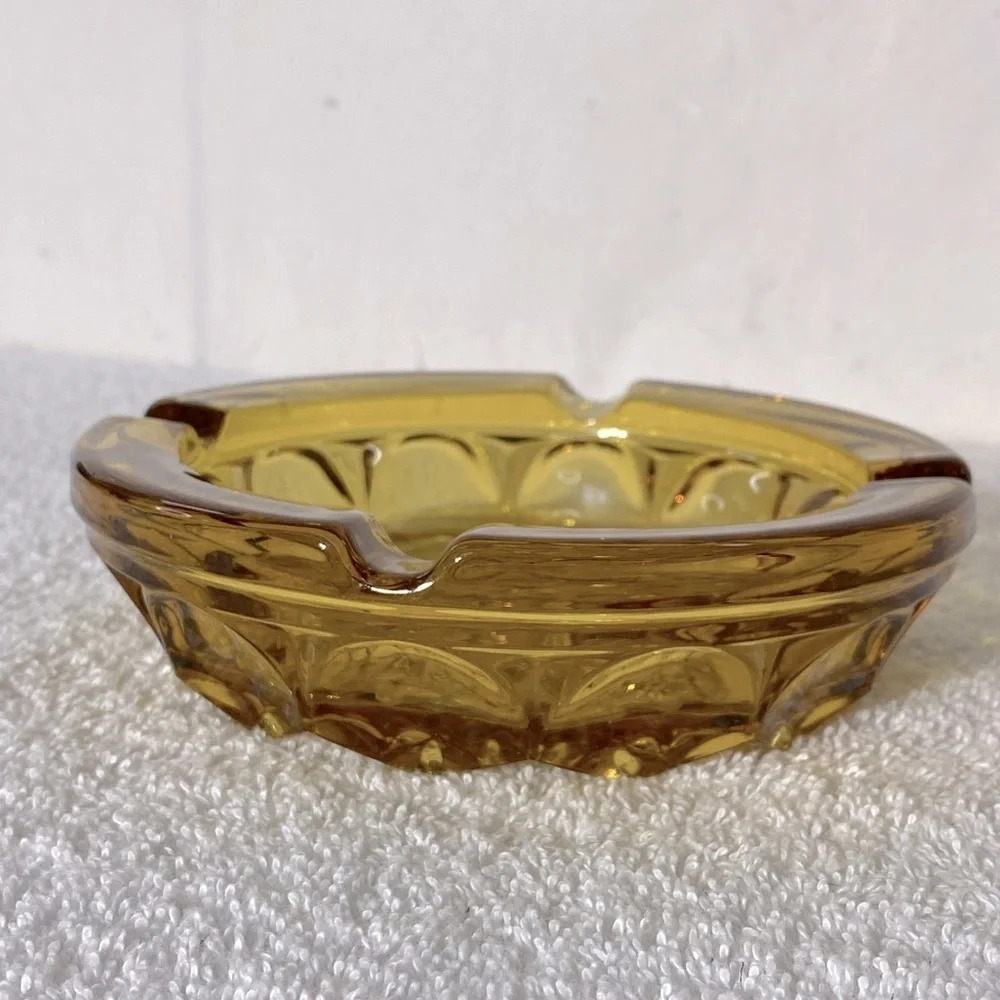Vintage Anchor Hocking Fairfield Round Amber Glass Ashtray Trinket Dish